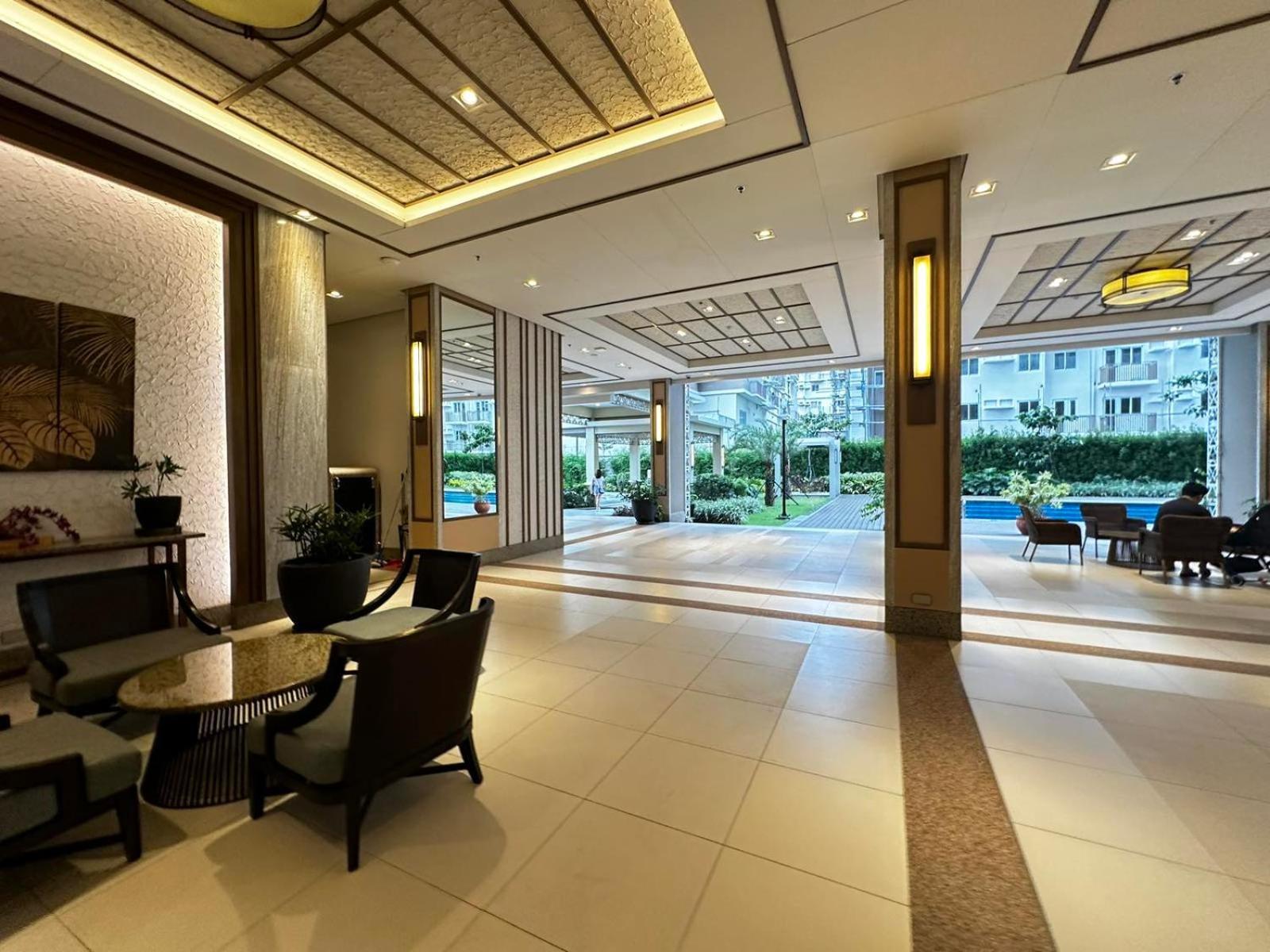 Paranaque City 2 Bedroom Condo Unit Near Sm Bf & Naia At The Atherton By Dmci With 2 Balcony מראה חיצוני תמונה